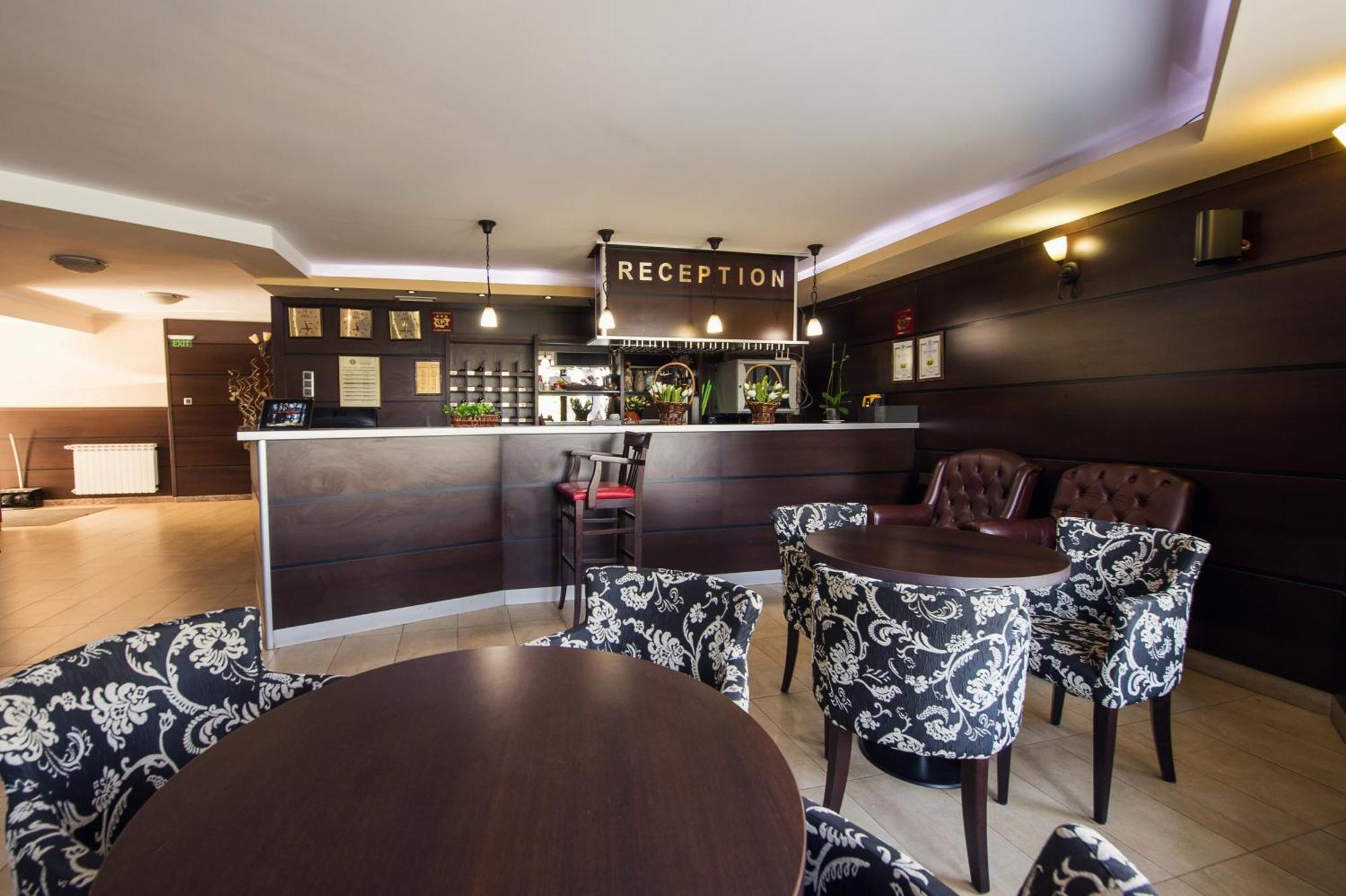 Family Hotel Hebar Batak Buitenkant foto